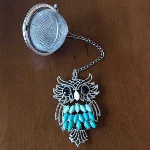 Tea infuser with owl charm. New.